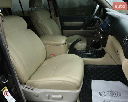 Черный Лексус ЛХ, объемом двигателя 4.66 л и пробегом 258 тыс. км за 16500 $, фото 30 на Automoto.ua