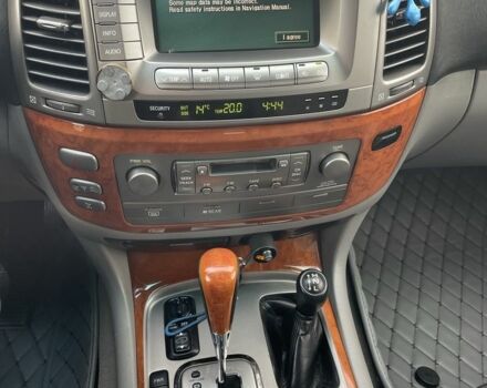 Черный Лексус ЛХ, объемом двигателя 4.7 л и пробегом 283 тыс. км за 14999 $, фото 20 на Automoto.ua