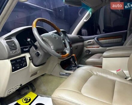 Чорний Лексус ЛХ, об'ємом двигуна 4.66 л та пробігом 238 тис. км за 17500 $, фото 26 на Automoto.ua