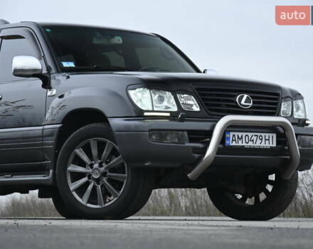 Черный Лексус ЛХ, объемом двигателя 4.66 л и пробегом 258 тыс. км за 16500 $, фото 2 на Automoto.ua