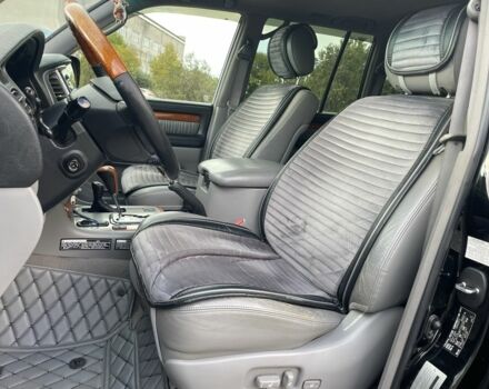Черный Лексус ЛХ, объемом двигателя 4.7 л и пробегом 283 тыс. км за 14999 $, фото 13 на Automoto.ua