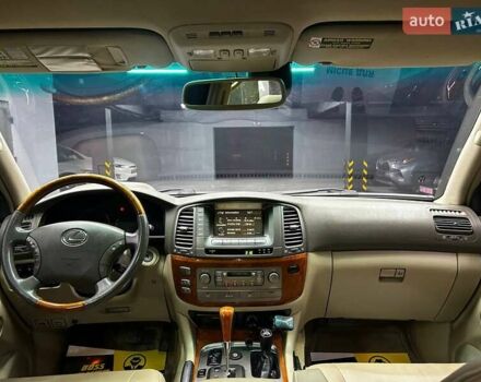 Чорний Лексус ЛХ, об'ємом двигуна 4.66 л та пробігом 238 тис. км за 17500 $, фото 19 на Automoto.ua