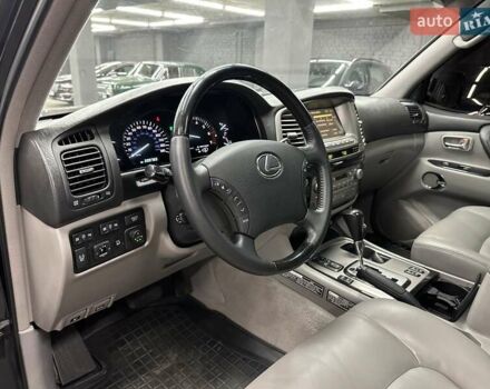 Черный Лексус ЛХ, объемом двигателя 4.66 л и пробегом 211 тыс. км за 19800 $, фото 17 на Automoto.ua