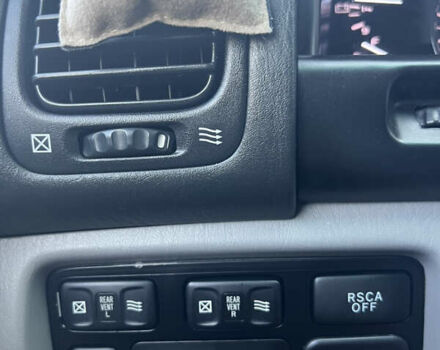 Чорний Лексус ЛХ, об'ємом двигуна 4.67 л та пробігом 239 тис. км за 18500 $, фото 16 на Automoto.ua