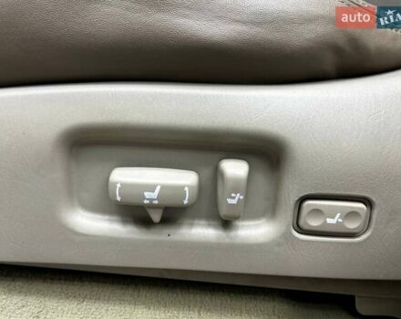 Чорний Лексус ЛХ, об'ємом двигуна 4.66 л та пробігом 238 тис. км за 17500 $, фото 23 на Automoto.ua