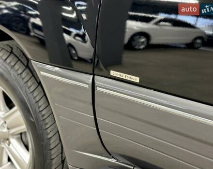 Черный Лексус ЛХ, объемом двигателя 4.66 л и пробегом 211 тыс. км за 19800 $, фото 11 на Automoto.ua