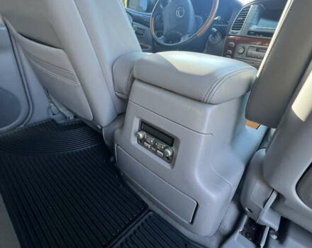 Черный Лексус ЛХ, объемом двигателя 4.7 л и пробегом 275 тыс. км за 18000 $, фото 8 на Automoto.ua