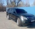 Черный Лексус ЛХ, объемом двигателя 5.66 л и пробегом 330 тыс. км за 18500 $, фото 1 на Automoto.ua