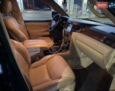 Черный Лексус ЛХ, объемом двигателя 5.7 л и пробегом 267 тыс. км за 23800 $, фото 29 на Automoto.ua