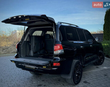 Черный Лексус ЛХ, объемом двигателя 5.7 л и пробегом 252 тыс. км за 25999 $, фото 58 на Automoto.ua