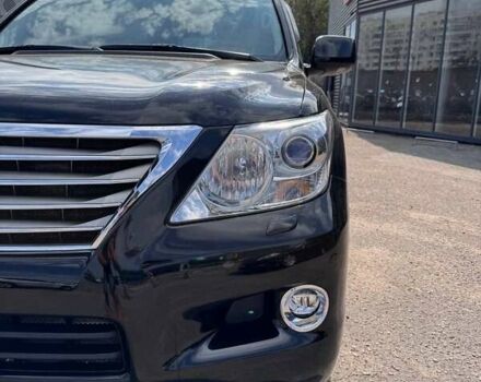 Черный Лексус ЛХ, объемом двигателя 5.66 л и пробегом 198 тыс. км за 27500 $, фото 17 на Automoto.ua