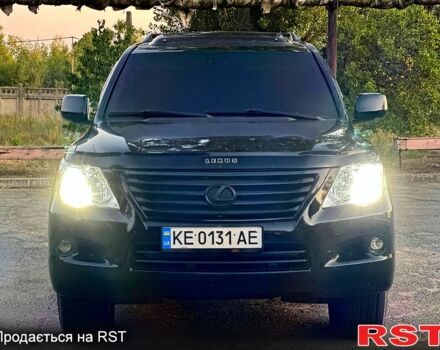 Черный Лексус ЛХ, объемом двигателя 5.7 л и пробегом 242 тыс. км за 20500 $, фото 1 на Automoto.ua