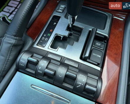 Черный Лексус ЛХ, объемом двигателя 5.69 л и пробегом 160 тыс. км за 26990 $, фото 26 на Automoto.ua