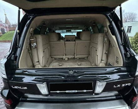 Чорний Лексус ЛХ, об'ємом двигуна 5.66 л та пробігом 262 тис. км за 18999 $, фото 45 на Automoto.ua