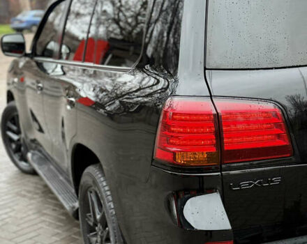 Черный Лексус ЛХ, объемом двигателя 5.7 л и пробегом 220 тыс. км за 28500 $, фото 32 на Automoto.ua