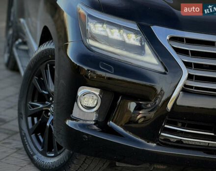 Черный Лексус ЛХ, объемом двигателя 5.7 л и пробегом 252 тыс. км за 25999 $, фото 17 на Automoto.ua