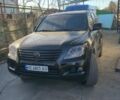 Черный Лексус ЛХ, объемом двигателя 5.66 л и пробегом 200 тыс. км за 21000 $, фото 1 на Automoto.ua