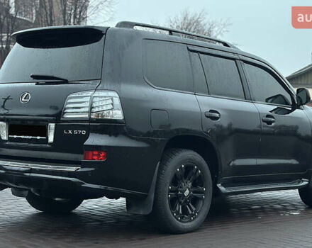 Черный Лексус ЛХ, объемом двигателя 5.66 л и пробегом 263 тыс. км за 19999 $, фото 7 на Automoto.ua