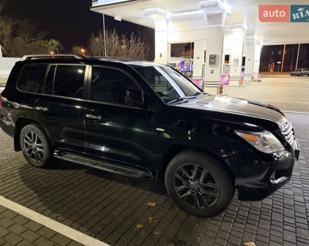 Черный Лексус ЛХ, объемом двигателя 5.7 л и пробегом 267 тыс. км за 23800 $, фото 4 на Automoto.ua