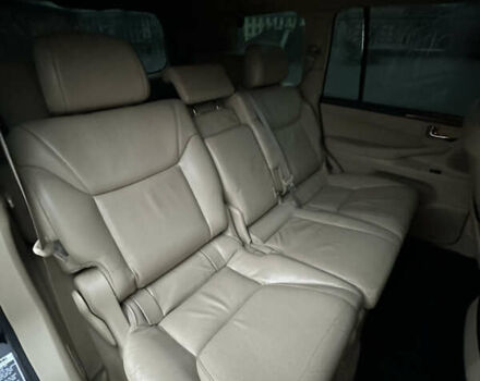 Черный Лексус ЛХ, объемом двигателя 5.66 л и пробегом 263 тыс. км за 19999 $, фото 25 на Automoto.ua