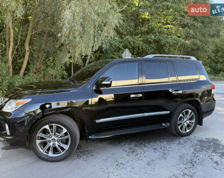 Черный Лексус ЛХ, объемом двигателя 5.7 л и пробегом 297 тыс. км за 26500 $, фото 4 на Automoto.ua
