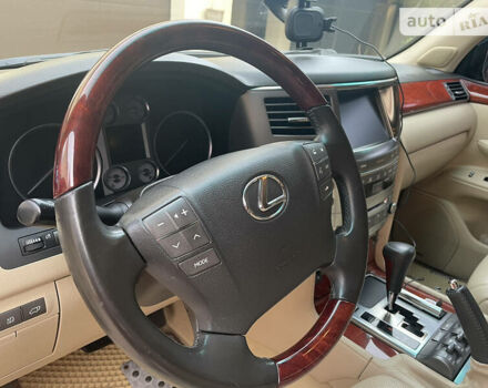 Чорний Лексус ЛХ, об'ємом двигуна 5.7 л та пробігом 172 тис. км за 25000 $, фото 7 на Automoto.ua