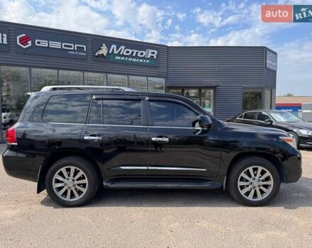 Черный Лексус ЛХ, объемом двигателя 5.66 л и пробегом 198 тыс. км за 27500 $, фото 16 на Automoto.ua