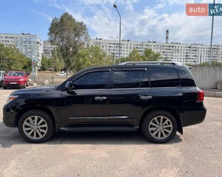 Черный Лексус ЛХ, объемом двигателя 5.66 л и пробегом 198 тыс. км за 27500 $, фото 14 на Automoto.ua