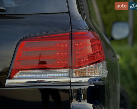 Черный Лексус ЛХ, объемом двигателя 5.7 л и пробегом 252 тыс. км за 25999 $, фото 36 на Automoto.ua