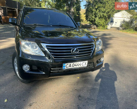 Черный Лексус ЛХ, объемом двигателя 5.66 л и пробегом 197 тыс. км за 24950 $, фото 3 на Automoto.ua