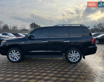 Черный Лексус ЛХ, объемом двигателя 5.7 л и пробегом 110 тыс. км за 33600 $, фото 3 на Automoto.ua