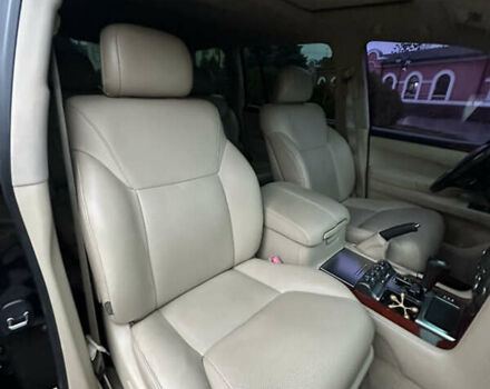 Чорний Лексус ЛХ, об'ємом двигуна 5.66 л та пробігом 262 тис. км за 18999 $, фото 29 на Automoto.ua