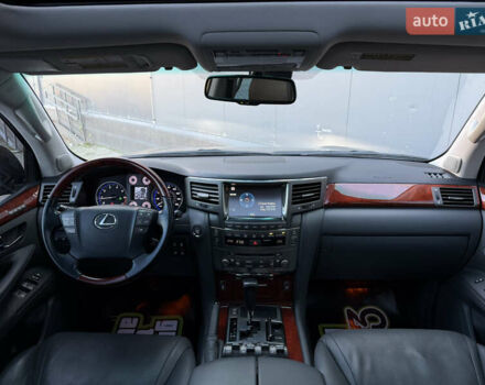 Черный Лексус ЛХ, объемом двигателя 5.69 л и пробегом 160 тыс. км за 26990 $, фото 42 на Automoto.ua