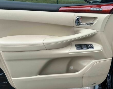 Чорний Лексус ЛХ, об'ємом двигуна 5.7 л та пробігом 74 тис. км за 39400 $, фото 18 на Automoto.ua