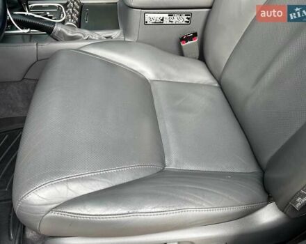 Черный Лексус ЛХ, объемом двигателя 5.66 л и пробегом 234 тыс. км за 34999 $, фото 17 на Automoto.ua