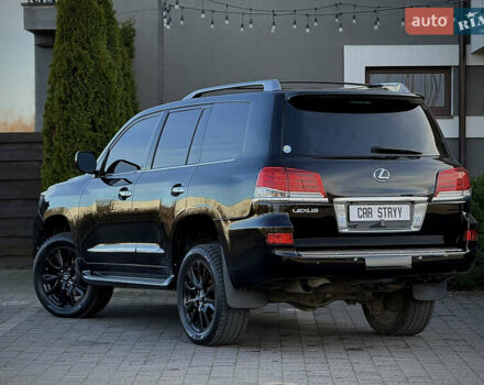 Черный Лексус ЛХ, объемом двигателя 5.7 л и пробегом 252 тыс. км за 25999 $, фото 3 на Automoto.ua