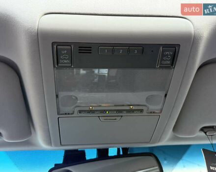 Черный Лексус ЛХ, объемом двигателя 5.7 л и пробегом 252 тыс. км за 25999 $, фото 90 на Automoto.ua