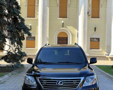 Черный Лексус ЛХ, объемом двигателя 5.7 л и пробегом 250 тыс. км за 24000 $, фото 1 на Automoto.ua