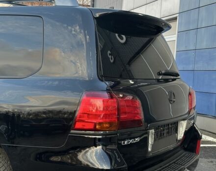 Черный Лексус ЛХ, объемом двигателя 5.7 л и пробегом 306 тыс. км за 21500 $, фото 6 на Automoto.ua