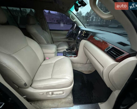 Черный Лексус ЛХ, объемом двигателя 5.66 л и пробегом 263 тыс. км за 19999 $, фото 21 на Automoto.ua