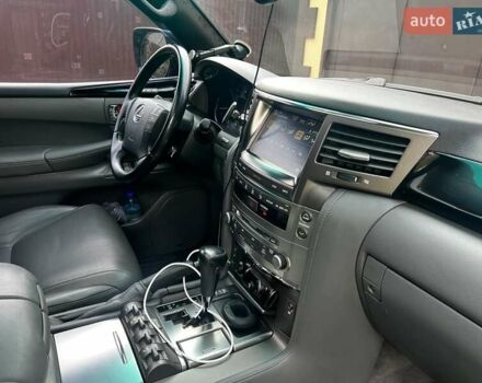 Черный Лексус ЛХ, объемом двигателя 5.66 л и пробегом 234 тыс. км за 34999 $, фото 26 на Automoto.ua