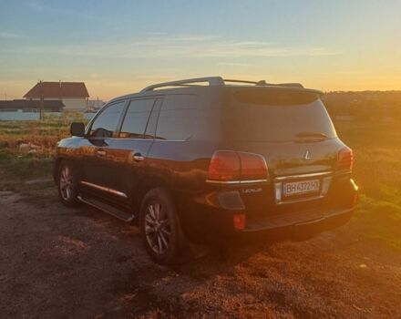 Черный Лексус ЛХ, объемом двигателя 5 л и пробегом 250 тыс. км за 23000 $, фото 6 на Automoto.ua