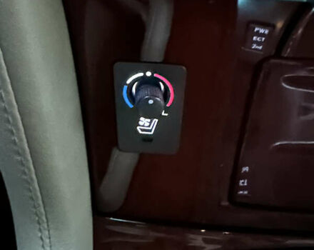 Черный Лексус ЛХ, объемом двигателя 5.66 л и пробегом 263 тыс. км за 19999 $, фото 41 на Automoto.ua