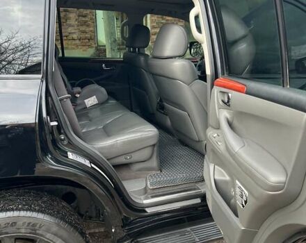 Черный Лексус ЛХ, объемом двигателя 5.66 л и пробегом 300 тыс. км за 24000 $, фото 5 на Automoto.ua