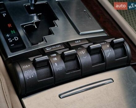 Черный Лексус ЛХ, объемом двигателя 5.66 л и пробегом 462 тыс. км за 21990 $, фото 54 на Automoto.ua