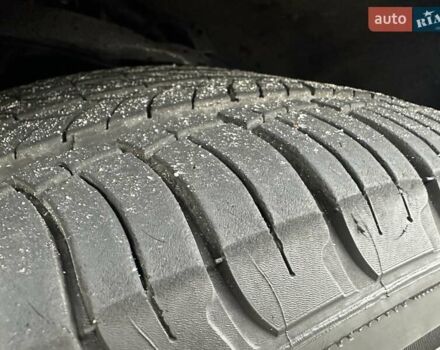 Чорний Лексус ЛХ, об'ємом двигуна 5.7 л та пробігом 230 тис. км за 23900 $, фото 60 на Automoto.ua