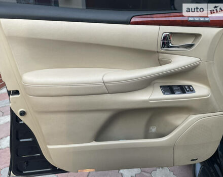 Чорний Лексус ЛХ, об'ємом двигуна 5.7 л та пробігом 172 тис. км за 25000 $, фото 4 на Automoto.ua