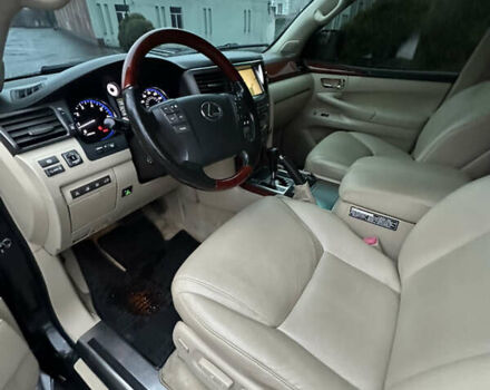 Чорний Лексус ЛХ, об'ємом двигуна 5.66 л та пробігом 262 тис. км за 18999 $, фото 16 на Automoto.ua