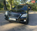Черный Лексус ЛХ, объемом двигателя 5.66 л и пробегом 197 тыс. км за 24950 $, фото 7 на Automoto.ua
