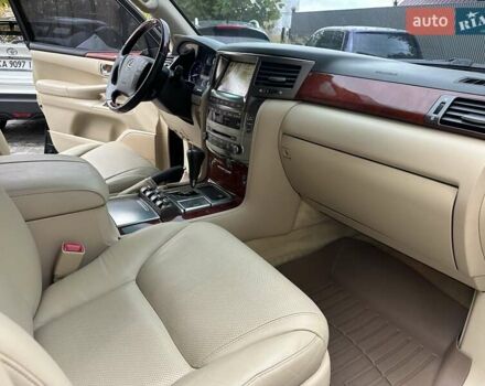 Чорний Лексус ЛХ, об'ємом двигуна 5.7 л та пробігом 230 тис. км за 23900 $, фото 30 на Automoto.ua